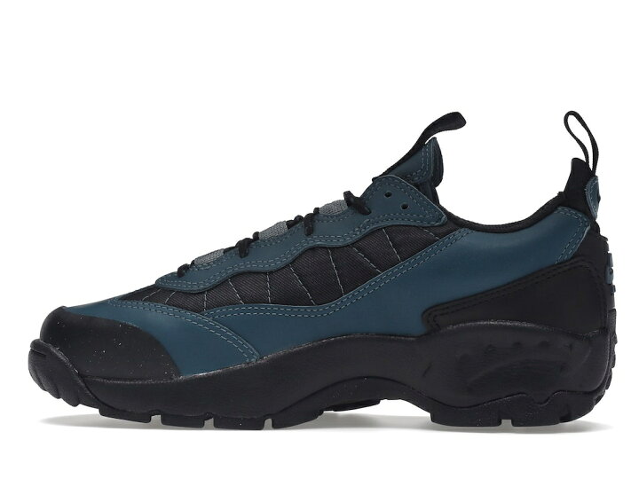 Nike ACG Air Mada “Ash Green Black\