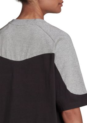 新品セール アディダス Tシャツ 黒色 ブラック レディース ：スニケス 2022新作登場