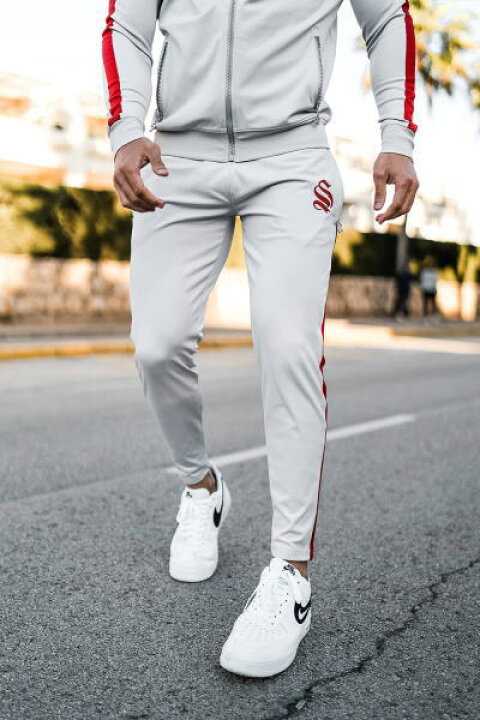 楽天市場 Sinners Attire シナーズアタイア スウェットパンツ シルバー ジャージ メンズ ボトムス トラックパンツ ズボン ジムウエア スポーツウエア ジョガーパンツ トレーニングパンツ ロングパンツ 無地パンツ かっこいいポリテックジョガー ｊｐｌａｍｐ