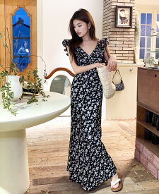 花柄ワンピース ロングワンピ 肩フリル Vネック Aライン 花柄 ノースリーブ ワンピース ロング丈 花柄ワンピ マキシ丈 大人 スリム 細見え デイリー おしゃれ セクシー 春ワンピ 夏ワンピ リゾートワンピ 海 ビーチ 春 夏【ko5610123】