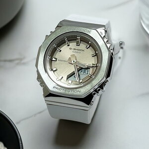 Ki Vi GVbN G-SHOCK JVI ʌ胂frv GM-S2110-7A9JF fB[X bsO菑̃bZ[WJ[ht܂ NX}X v[g