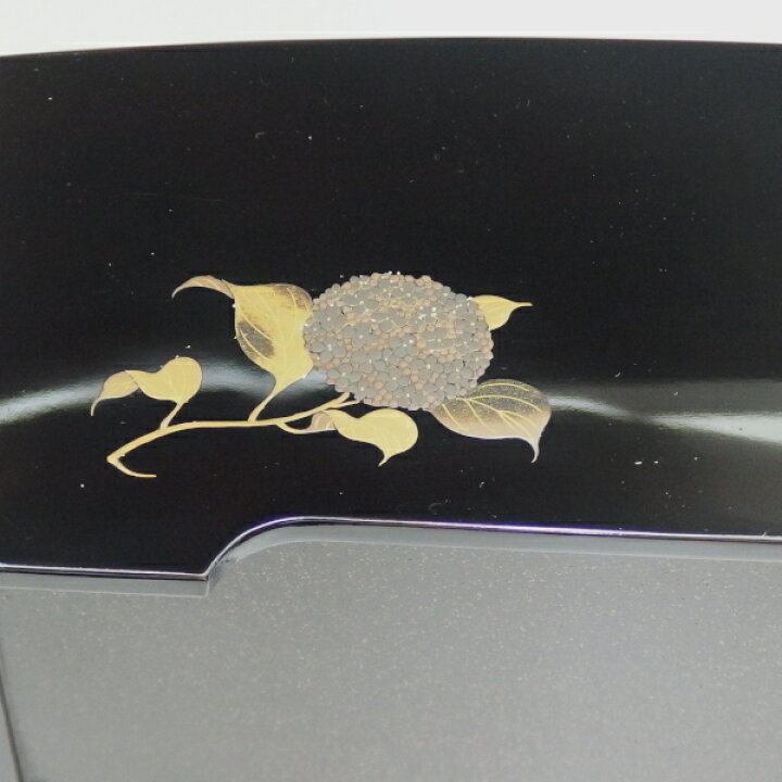 楽天市場】真塗 草花蒔絵 くし形煙草盆セット（染付山水火入・竹灰吹  