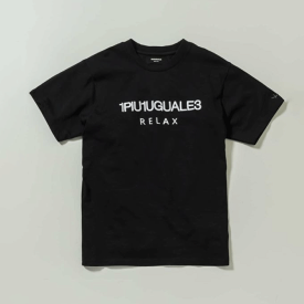 1PIU1UGUALE3 RELAX ウノピゥウノウグァーレトレ リラックス フロントロゴ刺繍半袖Tシャツ メンズ 白 黒