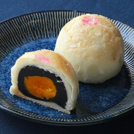 【中秋月餅(アヒルの塩漬け卵入)｜期間・数量限定】蛋黄酥 黒餡（タンファンス クロアン）