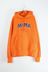 【メンズ新品】 MOMA x CHAMPION (モマ x チャンピオン) MOMA LOGO REVERSE WEAVE SWEAT HOODIE モマ ロゴ リバースウェーブ スウェット フーディー ORANGE [NEW]