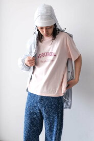 【SALE】【メンズ新品】STOCKHOLM SURFBOARD CLUB (ストックホルムサーフボードクラブ) BOX TEE SIGN ロゴプリントTシャツ BOX TEE SIGN [NEW]