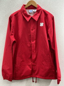 【中古】UNDEFEATED◆アンディフィーテッド/ジャケット/M/ポリエステル/RED/C8-R614//【メンズウェア】