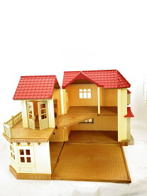 【中古】EPOCH◆シルバニアファミリー/赤い屋根の大きなお家(海外版)/ギフトセット【ホビー】