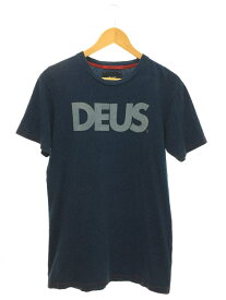 【中古】DEUS EX MACHINA◆ロゴプリントTシャツ/S/コットン/NVY【メンズウェア】