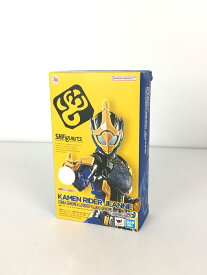 【中古】BANDAI SPIRITS◆S.H.Figuarts/仮面ライダーリバイス/ジャンヌ/コブラゲノム＆ラブコフ クジャクゲノム【ホビー】