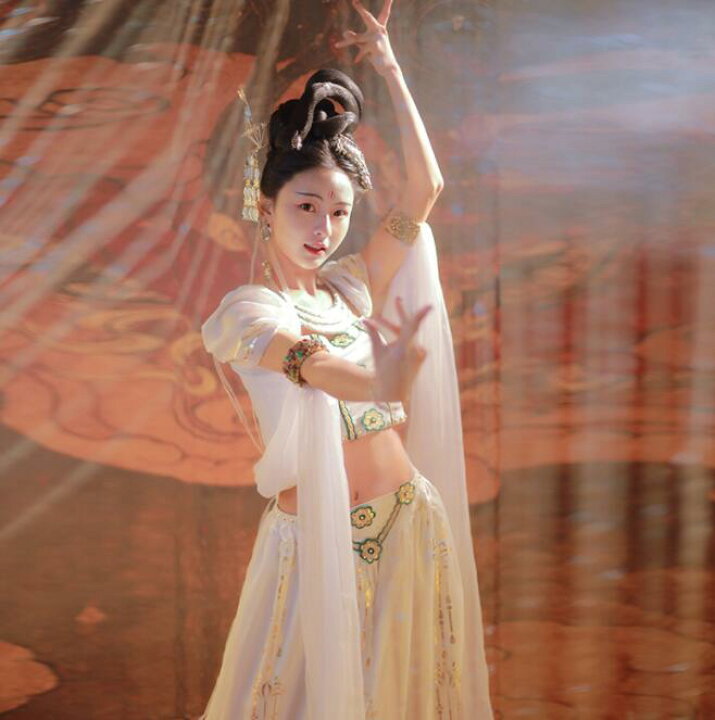 楽天市場】敦煌古典舞踊衣装 中華 飛天 天女 飄々 古典ダンス衣装 3点 