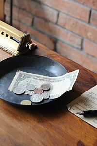 【小物 トレー トレイ おしゃれ アクセサリー 収納 アイアン アンティーク調 アンティーク風】鉄トレイラウンドM