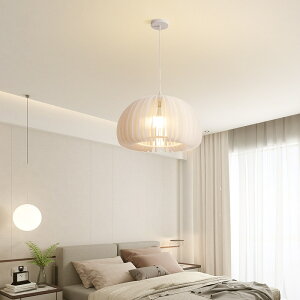 ペンダントライト シーリングランプ 北欧 シンプル 現代のシンプルさ 可愛い 木芸 ベッドルーム 書斎 レストラン 照明 シャンデリア 三階調光 1年間保証