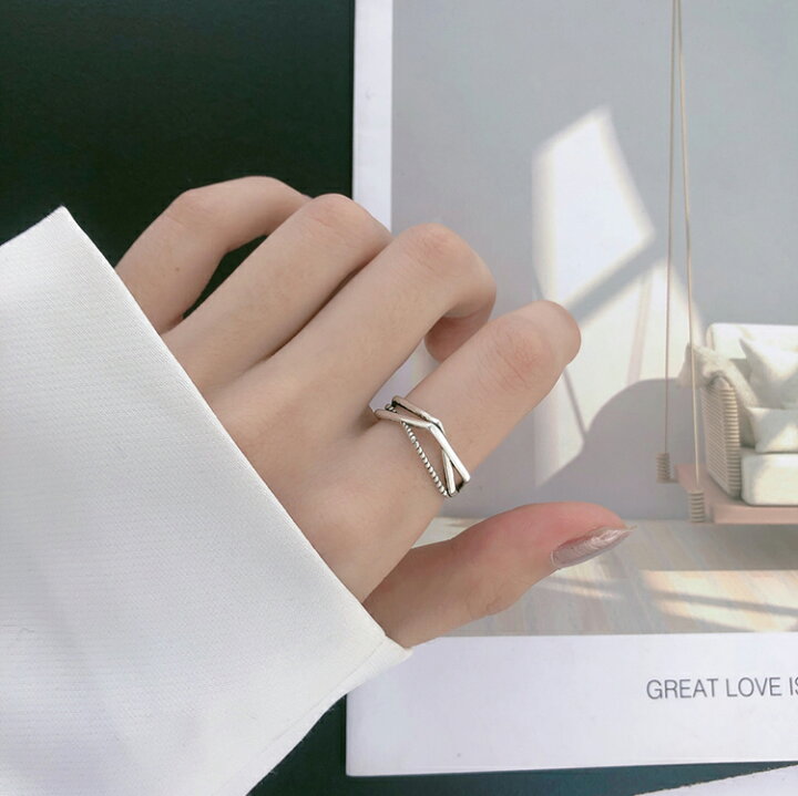 楽天市場 19日時 P5倍 Sliver925製 不規則な三本編み トリニティリング 個性 ジオメトリリング ファッションリング インデックスリング シルバーリング トリニティリング 人差し指 オシャレ サイズ調節可能 メール便送料無料 Justral