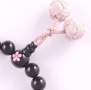 【無料ラッピング 残暑見舞 お中元 お誕生日 内祝い ギフト お返し】オニキス8ミリ 桜彫入り  篝梵天11ミリ ピンク*銀糸【天然石】【パワーストーン】【水晶,数珠】【ブレスレ