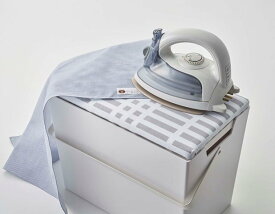 山崎実業　北欧暮らしの定番 アイロン掛けできる蓋付きアイロン収納ケース チェック グレー　【品番：05459】