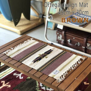 『キャンプ シーンをおしゃれに演出する』 オルテガデザインの テーブルランナー キャンプ アウトドア オルテガ ネイティブ柄 ランチマット テーブルクロス テーブルマット カフェ テント