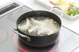 【送料無料】【天ぷら鍋日本製】揚げ鍋20cm【揚げ物鍋IH対応ガス火対応】下村企販30552【D】【B】