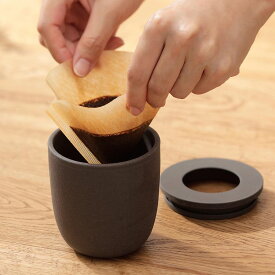コーヒー 消臭 コーヒーかす キッチン用品 マーナ コーヒーかす消臭ポット 消臭ポット コーヒーかす 消臭 再利用 におい 珈琲 陶磁器 エコ 脱臭剤に 消臭剤に 靴箱 冷蔵庫 トイレ かわいい インテリア おしゃれ シンプル marna Ready to K770【B】