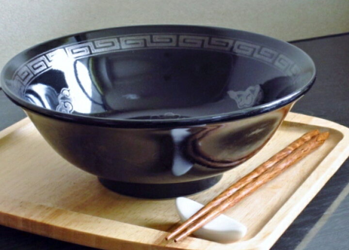 【最大15%OFFクーポンあり】【黒釉銀竜紋】まっ黒 銀龍ラーメン鉢 1200cc アウトレット品込 黒い食器 ラーメン丼ぶり ラーメン皿 らーめん どんぶり 美濃焼 業務用 6.8浅高台丼 シンプル おしゃれ プロ仕様 おしゃれ食器と雑貨のK 白い食器 高台ラーメン丼 1200cc アウトレット 美濃焼 陶磁器 日本製 ラーメン どんぶり 丼ぶり らーめん 無地 訳あり シンプル おしゃれ プロ仕様