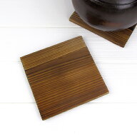 焼杉 敷板 15cm 日本製 鍋敷き なべしき 鍋布き しきいた 鍋用品 キッチングッズ 台所用品 キッチン雑貨 …