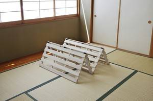 【送料無料】4つ折り桐すのこベッド≪シングルサイズ≫
