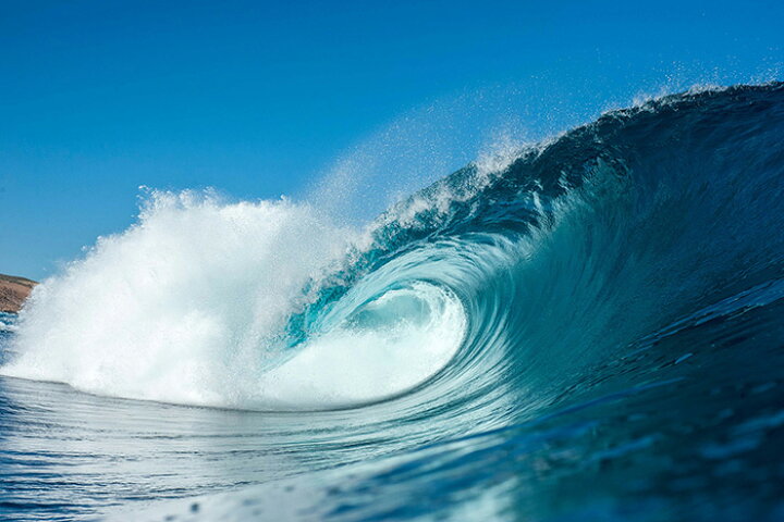 楽天市場 オーダー壁紙 壁紙 海 波 サーフィン おしゃれ 写真 自然 癒し 貼りやすい デザイン 防カビ 日本製 国産 リメイク 模様替え 店舗 内装 部屋 寝室 キッチン リビング トイレ 風景 景色 オーシャン ブルー かべがみはるこ そらのした かべがみはるこの