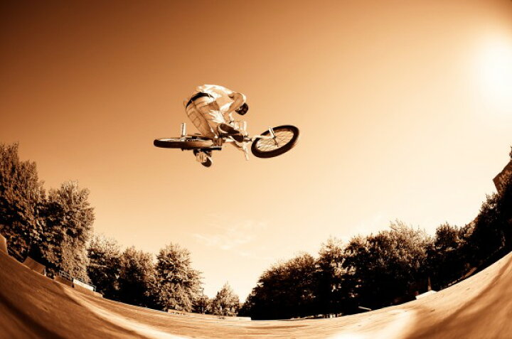 楽天市場 自然 人物の壁紙 輸入 カスタム壁紙 Photowall High Bmx Jump E238 貼ってはがせるフリース壁紙 不織布 海外取り寄せのため1カ月程度でお届け 代引き 後払い不可 壁紙屋本舗 カベガミヤホンポ