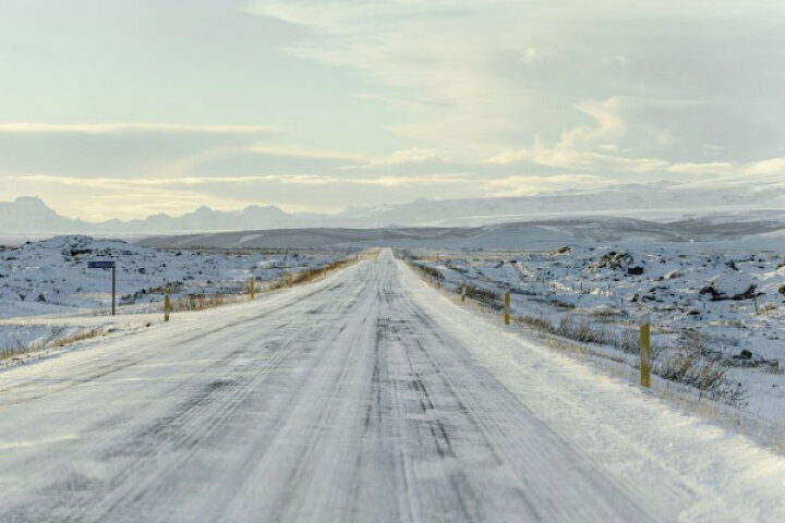 楽天市場 建築 建物 風景 景色の壁紙 冬 アイスバーン 輸入 カスタム壁紙 Photowall Iceland Route 1 E 貼ってはがせるフリース壁紙 不織布 海外取り寄せのため1カ月程度でお届け 代引き 後払い不可 壁紙屋本舗 カベガミヤホンポ