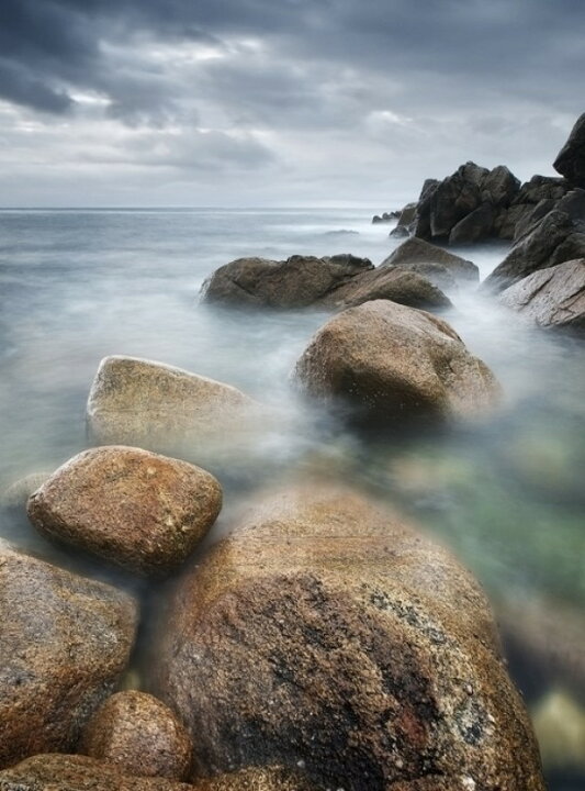 楽天市場 風景 景色 ビーチ 砂浜 海の壁紙 輸入 カスタム壁紙 Photowall Rocky Coast E 貼ってはがせるフリース壁紙 不織布 海外取り寄せのため1カ月程度でお届け 代引き 後払い不可 壁紙屋本舗 カベガミヤホンポ