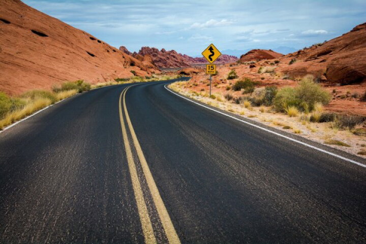 楽天市場 ハイウェイ 高速道路 道の壁紙 輸入 カスタム壁紙 Photowall Desert Highway 貼ってはがせるフリース壁紙 不織布 海外取り寄せのため1カ月程度でお届け 代引き 後払い不可 壁紙屋本舗 カベガミヤホンポ