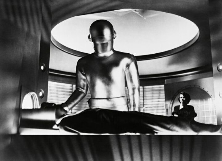 楽天市場 地球の静止する日 映画 Sfの壁紙 輸入 カスタム壁紙 Photowall Day The Earth Stood Still 貼ってはがせるフリース壁紙 不織布 海外取り寄せのため1カ月程度でお届け 代引き 後払い不可 壁紙 屋本舗 カベガミヤホンポ
