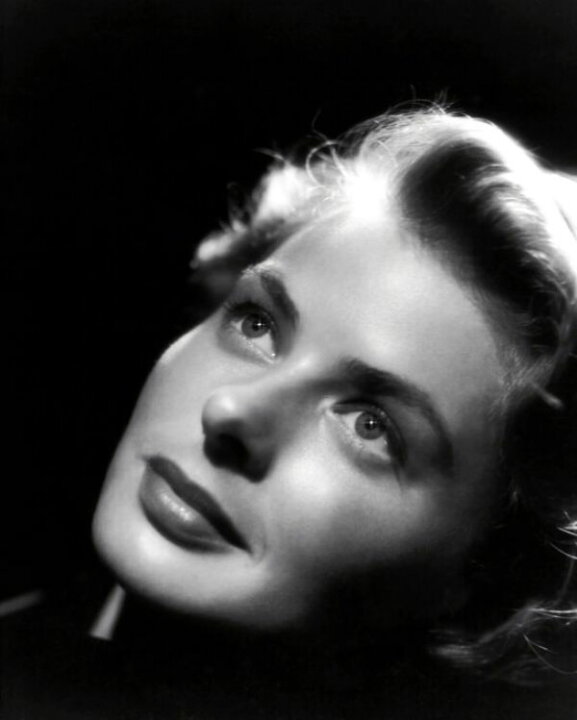 楽天市場 イングリッド バーグマン 女優 モノクロ モノトーンの壁紙 輸入 カスタム壁紙 Photowall Ingrid Bergman 貼ってはがせるフリース壁紙 不織布 海外取り寄せのため1カ月程度でお届け 代引き 後払い不可 壁紙 屋本舗 カベガミヤホンポ