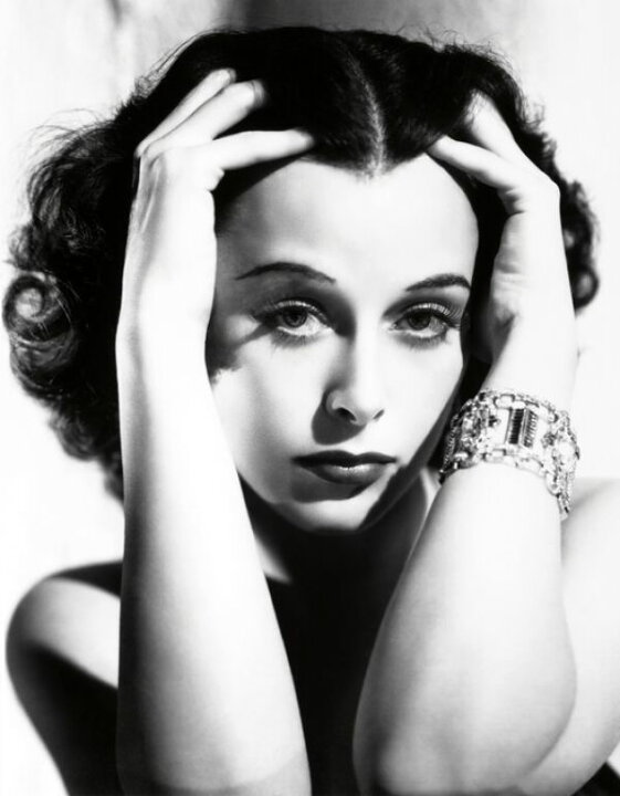 楽天市場 ヘディ ラマー 女優 モノクロ モノトーンの壁紙 輸入 カスタム壁紙 Photowall Hedy Lamarr 貼ってはがせるフリース壁紙 不織布 海外取り寄せのため1カ月程度でお届け 代引き 後払い不可 壁紙屋本舗 カベガミヤホンポ 楽天市場 ヘディ ラマー 女優 モノクロ モノトーンの壁紙 輸入 カスタム壁紙 Photowall Hedy Lamarr 貼ってはがせるフリース壁紙 不織布 海外取り寄せのため1カ月程度でお届け 代引き 後払い不可 壁紙屋本舗 カベガミヤホンポ