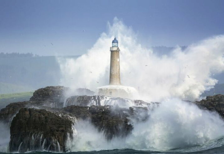 楽天市場 灯台 波 海 空の壁紙 輸入 カスタム壁紙 Photowall Wild Sea 貼ってはがせるフリース壁紙 不織布 海外取り寄せのため1カ月程度でお届け 代引き 後払い不可 壁紙屋本舗 カベガミヤホンポ