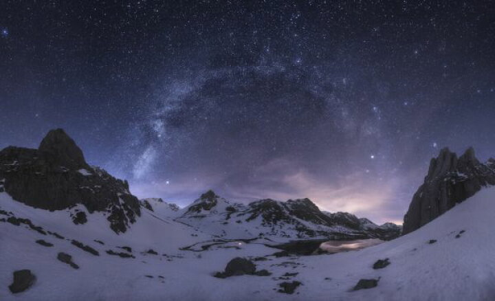 楽天市場 山 雪山 空 星 宇宙 夜 自然 風景 景色 青 ブルーの壁紙 輸入 カスタム壁紙 Photowall Nightsky Stars 284 貼ってはがせるフリース壁紙 不織布 海外取り寄せのため1カ月程度でお届け 代引き 後払い不可 壁紙 屋本舗 カベガミヤホンポ