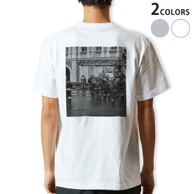 Tシャツ メンズ バックプリント半袖 ホワイト グレー デザイン XS S M L XL 2XL tシャツ ティーシャツ T shirt 023128 モノクロ　消防　写真