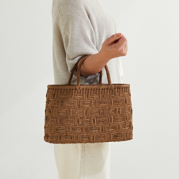 楽天市場】連続桝網代編みやまぶどう籠(横長/中サイズ)(約)幅33×マチ9  