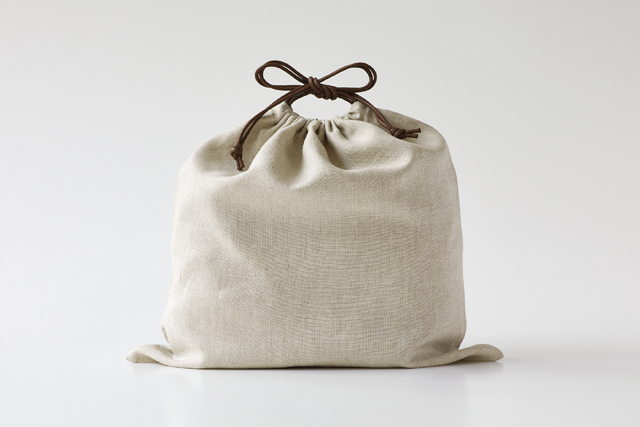 リネン巾着袋(小サイズ)サイズ 幅約34.5cm 縦約35cm マチなしメール便対応 1枚まで[インナーバッグ バッグインバッグ ] | かごや