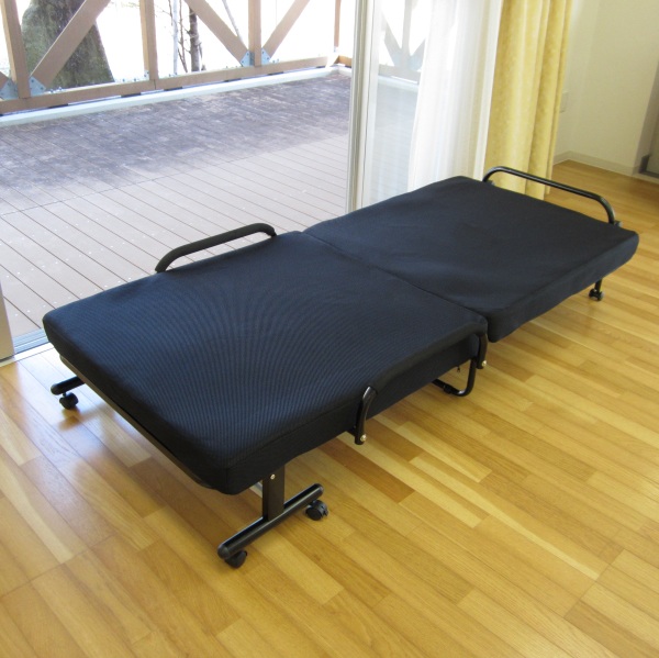 折りたたみベッド 低反発マット 厚い リクライニング機能付 ベッド 折りたたみ式ベッド 低反発ベッド 折畳みベッド パイプベッドリクライニングベッド  シングルベッド コンパクト | かぐチャンネル