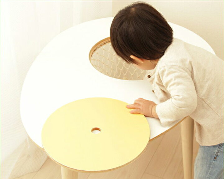 楽天市場 クーポン利用で円 楽しく遊んで楽しくお片づけができるたまご型テーブル 代引き不可 リビング学習 子供用デスク 机 勉強机 学習机 勉強テスク 学習デスク キッズスペース 楕円形 ユニーク 収納 赤ちゃん キッズテー 家具の里