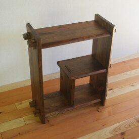 【家具製造販売】古材でつくった地松飾り棚