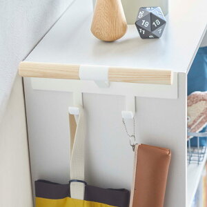 楽天市場 カラーボックス横 ランドセル リュックハンガー リン Rin 収納 収納雑貨 収納ハンガー バッグハンガー ランドセルハンガー リュック カラーボックス バッグ 子供 フック シンプル 5318 5319 白 黒 ブラウン ナチュラル 天然木 山崎実業 Yamazaki タワー