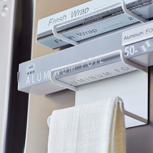 楽天市場 マグネットラップホルダー 3段 タワー Tower ラップホルダー ラップ収納 冷蔵庫 マグネット 置くだけ 横置き キッチン アルミホイル キッチングペーパー おしゃれ シンプル キッチン雑貨 4939 4940 ホワイト ブラック モノトーン 山崎実業 Yamazaki