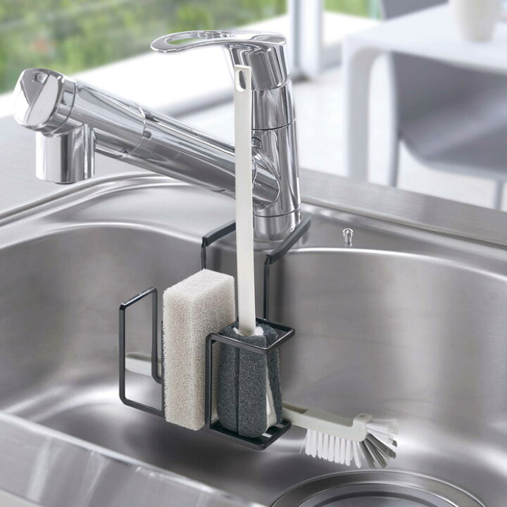 楽天市場 蛇口にかけるスポンジ ブラシホルダー タワー Tower スポンジホルダー スポンジラック 落ちない ブラシホルダー キッチン スポンジ ブラシ ホルダー 水切り シンク 蛇口 シンプル おしゃれ ホワイト ブラック 白黒 5080 5081 山崎実業 Yamazaki タワー