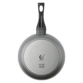【送料無料】【貝印】tvsSOLIDAチタンコートフライパン26cm