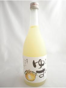 上品で飲みやすい人気の柚子酒 注目ブランド 梅乃宿酒造 梅乃宿 ゆず酒 日本限定 720ml 8度