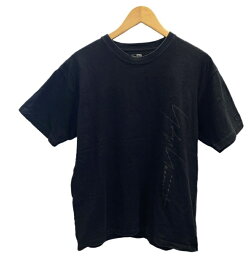 【中古】ヨウジ ヤマモト YOHJIYAMAMOTO POUR HOMME × NEW ERA S/S YY PRINT COTTON TEE Black 黒 半袖 サイズ 4 Tシャツ ロゴ ブラック 101MT-2087