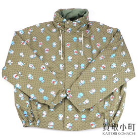 【最大1万円OFFクーポン! 4/24～】【未使用品】グッチ×ドラえもん【GUCCI×DORAEMON】GG リバーシブル ジャケット Detail 2 ベージュ×グリーン アウター フード アパレル メンズ 古着 654753 ZAGUC 2138 #50 DORAEMON x GUCCI GG【中古】