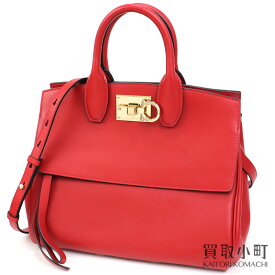 【最大1万円OFFクーポン! 4/24～】【美品】サルヴァトーレ フェラガモ 【Salvatore Ferragamo】 スタジオ スモールバッグ ガンチーニ レッド カーフスキン ポーチ付き 2WAYショルダー ハンドバッグ 21H159 AU-21/H159 STUDIO SMALL【中古】